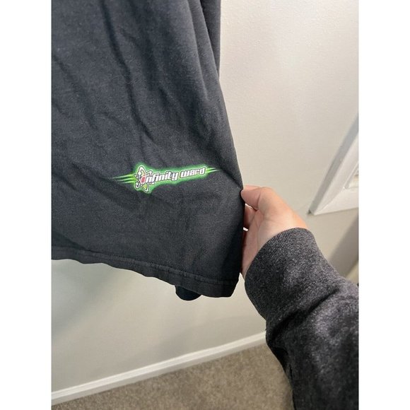 Vintage Call of Duty Modern Warfare 2 MW2 Video Game T-Shirt Sz XL - Picture 3 of 8